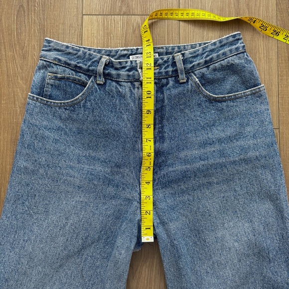 GUESS Vintage Blue Jeans - Picture 13 of 13